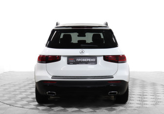 Подержанный автомобиль Mercedes-Benz GLB 2021 года (6 фото)
