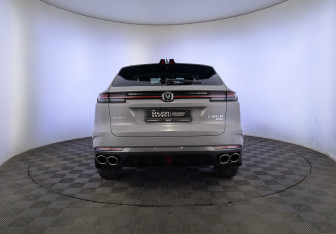 Подержанный автомобиль Changan UNI-K 2023 года (6 фото)