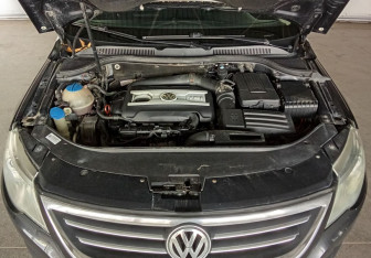 Подержанный автомобиль Volkswagen Passat CC 2011 года (16 фото)