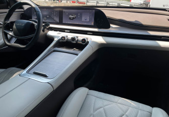 Подержанный автомобиль Exeed RX 2024 года (9 фото)