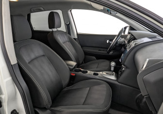 Подержанный автомобиль Nissan Qashqai 2013 года (23 фото)