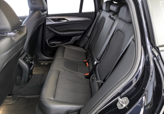 Подержанный автомобиль BMW X4 2020 года (18 фото)