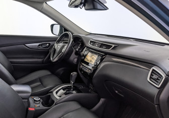 Подержанный автомобиль Nissan X-Trail 2018 года (13 фото)