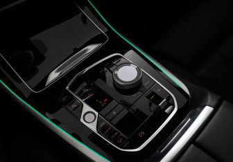 Новый BMW X5 2025 (17 фото)