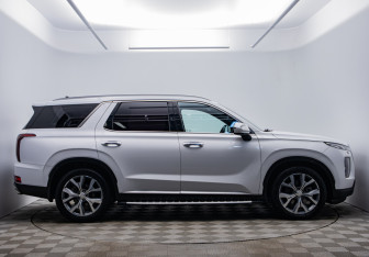 Подержанный автомобиль Hyundai Palisade 2019 года (6 фото)