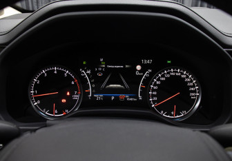 Подержанный автомобиль Toyota Land Cruiser Suv 2021 года (13 фото)