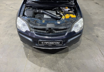 Подержанный автомобиль Opel Antara 2008 года (9 фото)