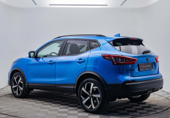 Подержанный автомобиль Nissan Qashqai 2019 года (3 фото)
