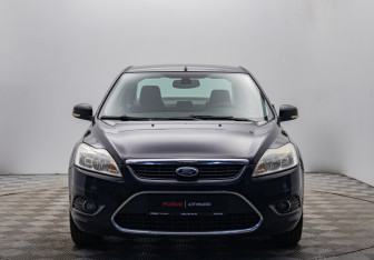 Подержанный автомобиль Ford Focus Sedan 2008 года (8 фото)