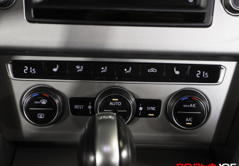 Подержанный автомобиль Volkswagen Passat Wagon 2016 года (16 фото)