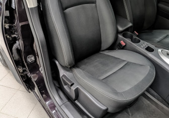 Подержанный автомобиль Nissan Qashqai 2011 года (22 фото)