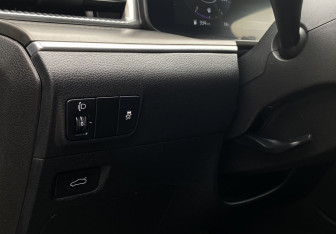 Подержанный автомобиль Kia K5 2024 года (24 фото)