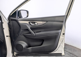 Подержанный автомобиль Nissan Qashqai 2021 года (24 фото)