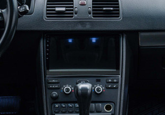 Подержанный автомобиль Volvo XC90 2006 года (14 фото)