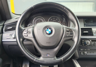 Подержанный автомобиль BMW X3 2012 года (15 фото)