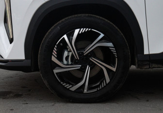 Подержанный автомобиль Geely Cityray 2024 года (17 фото)