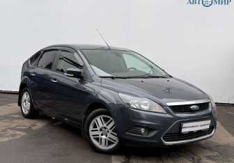 Подержанный автомобиль Ford Focus Hatchback 2010 года (3 фото)