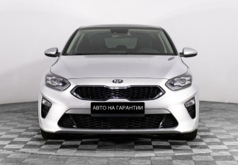 Подержанный автомобиль Kia Ceed Hatchback 2018 года (2 фото)
