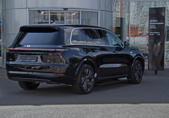 Новый LiXiang L9 2025 (3 фото)