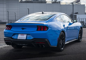 Подержанный автомобиль Ford Mustang Coupe 2023 года (6 фото)