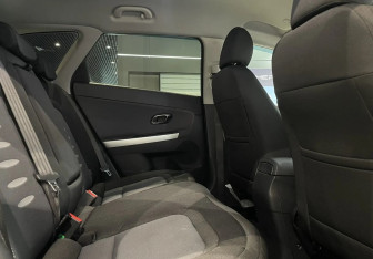 Подержанный автомобиль Kia Ceed Wagon 2014 года (12 фото)