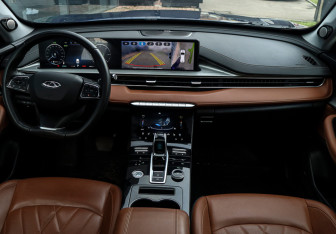 Подержанный автомобиль Chery Tiggo 8 Pro e+ 2023 года (14 фото)