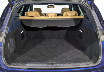 Подержанный автомобиль Voyah Free 2023 года (9 фото)