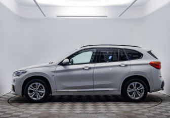 Подержанный автомобиль BMW X1 2018 года (8 фото)