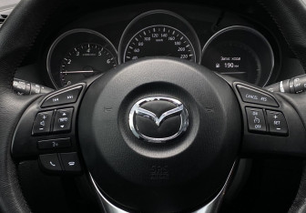Подержанный автомобиль Mazda CX-5 2013 года (13 фото)