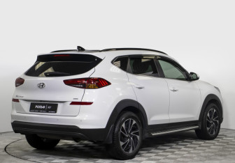 Подержанный автомобиль Hyundai Tucson 2020 года (5 фото)