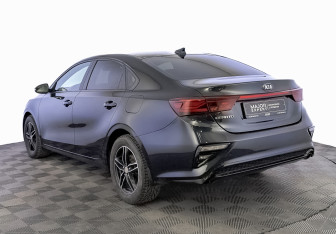 Подержанный автомобиль Kia Cerato Sedan 2020 года (7 фото)
