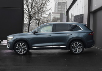 Подержанный автомобиль Geely Monjaro 2023 года (8 фото)