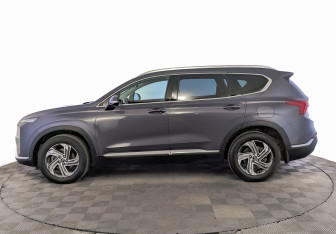 Подержанный автомобиль Hyundai Santa Fe 2021 года (8 фото)