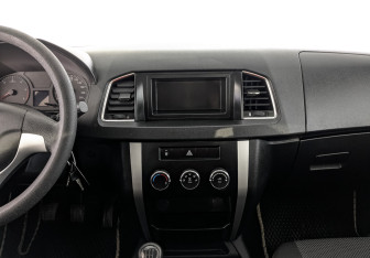 Подержанный автомобиль УАЗ Pickup 2023 года (16 фото)