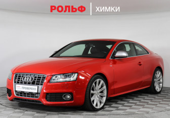 Подержанный автомобиль Audi A5 Coupe 2009 года (15 фото)