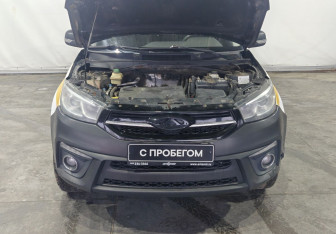 Подержанный автомобиль Chery Tiggo 3 2017 года (17 фото)