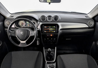 Подержанный автомобиль Suzuki Vitara 2020 года (14 фото)