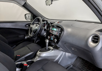 Подержанный автомобиль Nissan Juke 2015 года (11 фото)