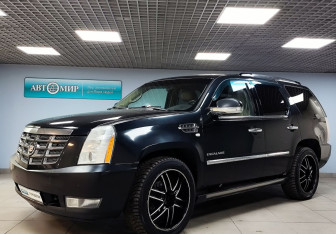 Подержанный автомобиль Cadillac Escalade Suv 2013 года (1 фото)