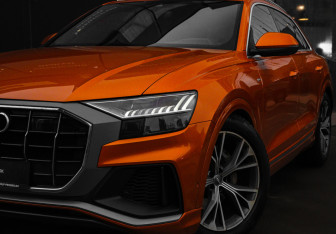 Подержанный автомобиль Audi Q8 2018 года (31 фото)