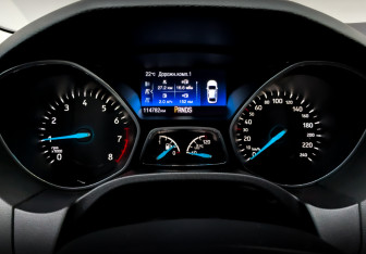 Подержанный автомобиль Ford Focus Hatchback 2017 года (13 фото)