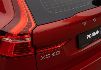 Подержанный автомобиль Volvo XC60 2018 года (30 фото)