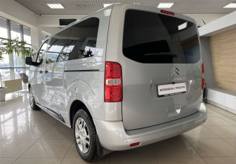 Подержанный автомобиль Citroen SpaceTourer 2019 года (7 фото)