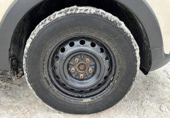 Подержанный автомобиль Renault Kaptur 2019 года (14 фото)