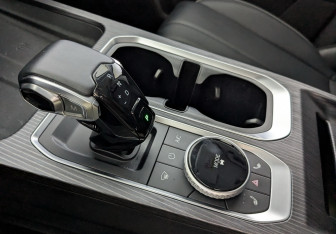 Подержанный автомобиль Jaecoo J7 2024 года (15 фото)