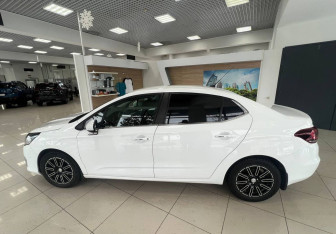 Подержанный автомобиль Citroen C4 Sedan 2017 года (8 фото)