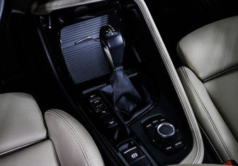 Подержанный автомобиль BMW X2 2018 года (21 фото)