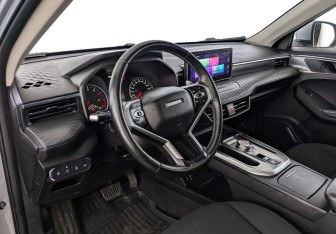 Подержанный автомобиль Haval Jolion 2022 года (15 фото)
