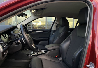 Подержанный автомобиль BMW X4 2018 года (21 фото)