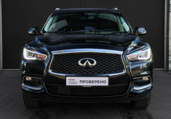 Подержанный автомобиль Infiniti QX60 2017 года (2 фото)